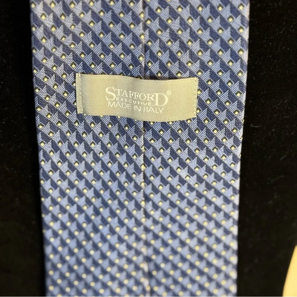 Men’s Vintage Stafford Executive Silk Tie. Made in Italy. Blue. Geometric‎